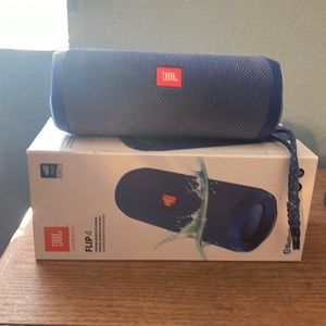 JBL FILP 4 SPEAKER